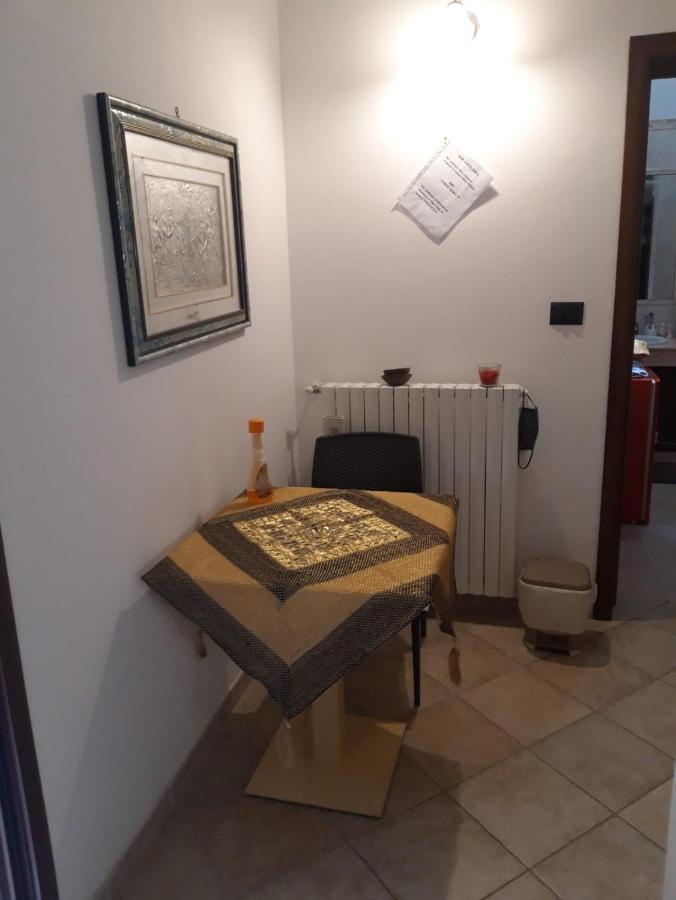 Casa Ale Bed & Breakfast บรินดิซิ ภายนอก รูปภาพ